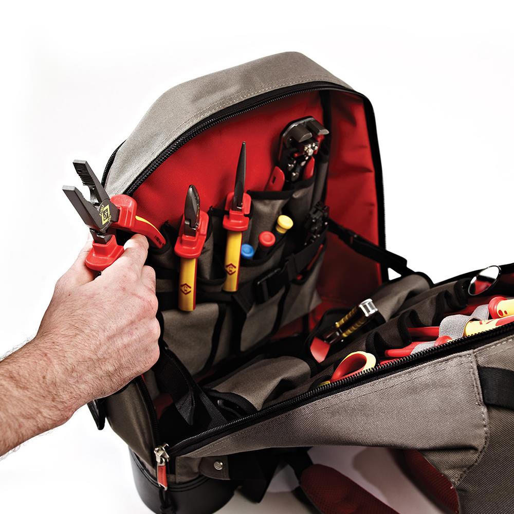 CK Magma 39 Pockets x Rucksack Plus Tool Bag MA2635 available online