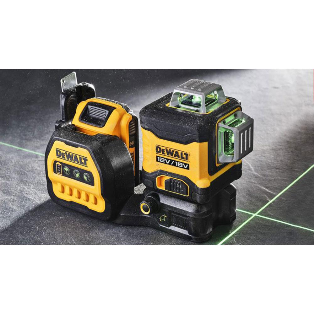 DEWALT DCE089D1G18 18V Green Beam MultiLine Laser, 1 x 2.0Ah Battery