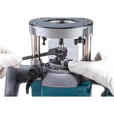 MAKITA RP001GZ02 40Vmax XGT Cordless 1/2" Plunge Router