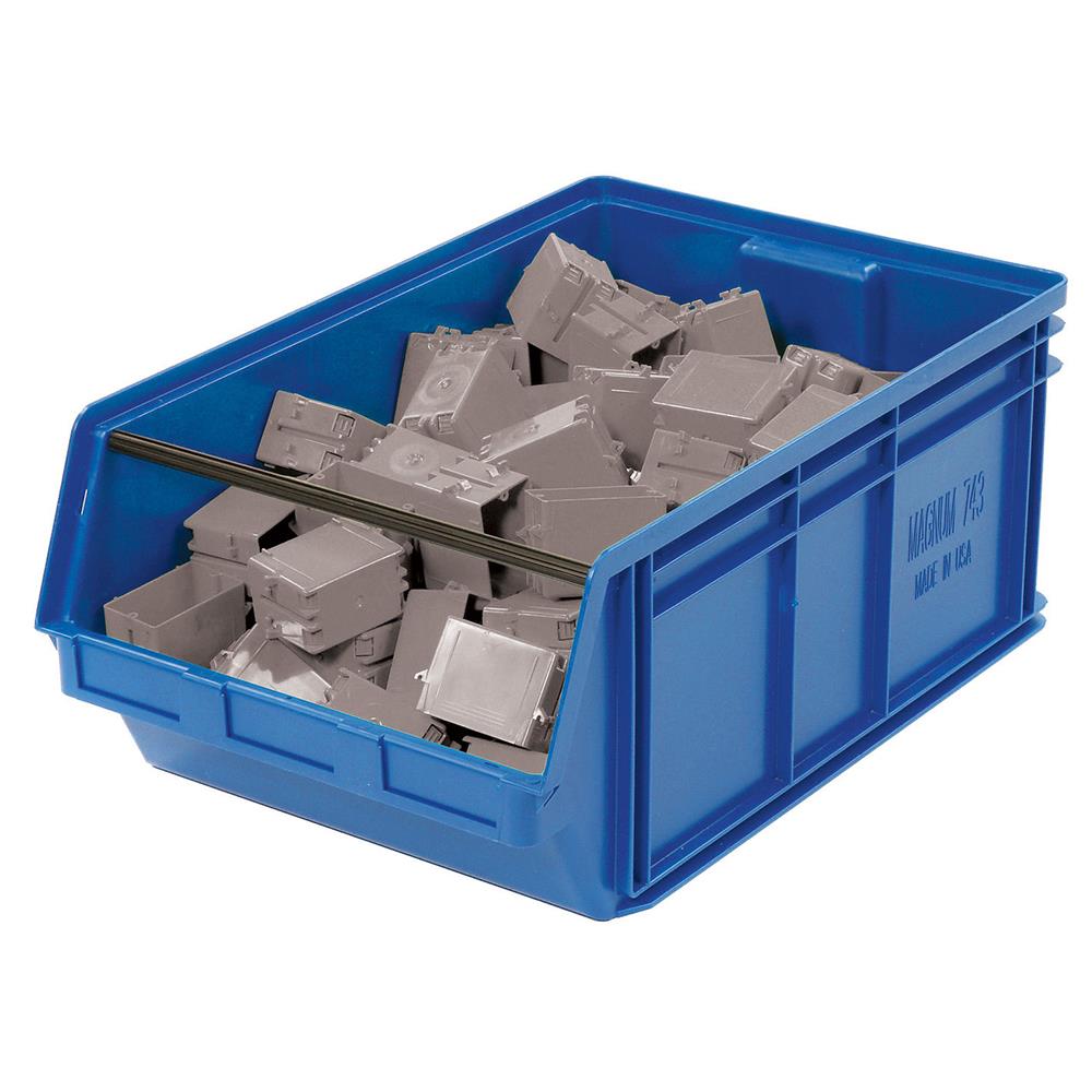 Quantum Storage 648 x 425 x 279mm Magnum Plastic Stackable Storage Bin